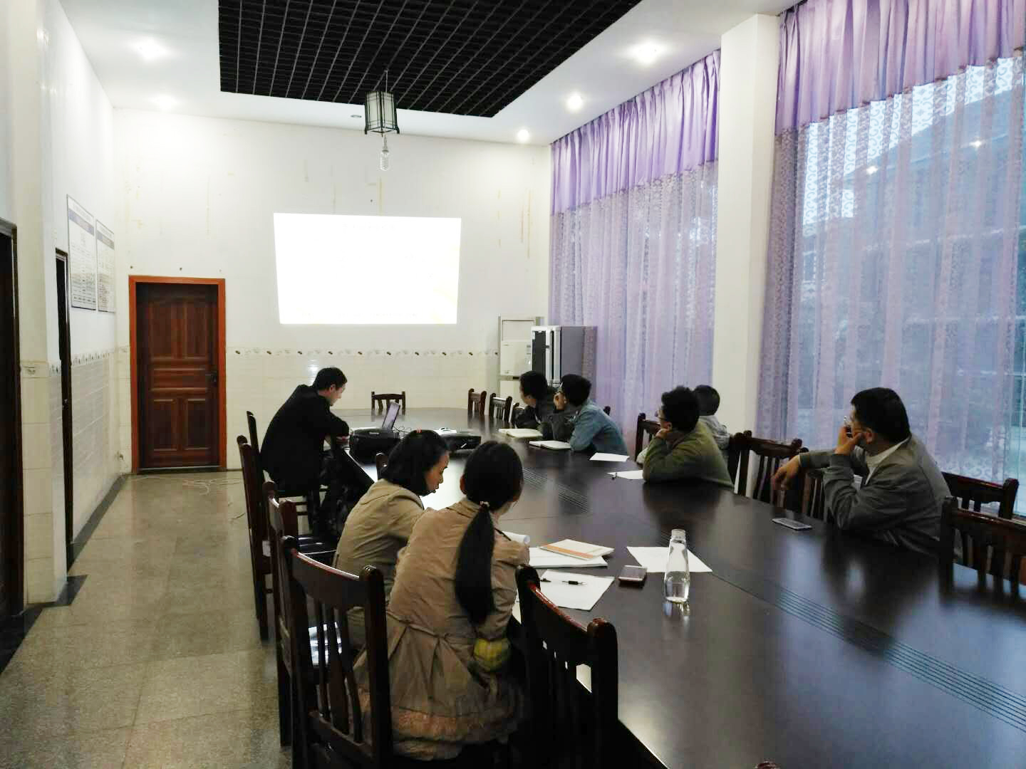 不斷充實業務知識,努力打造試驗檢測專業精細化